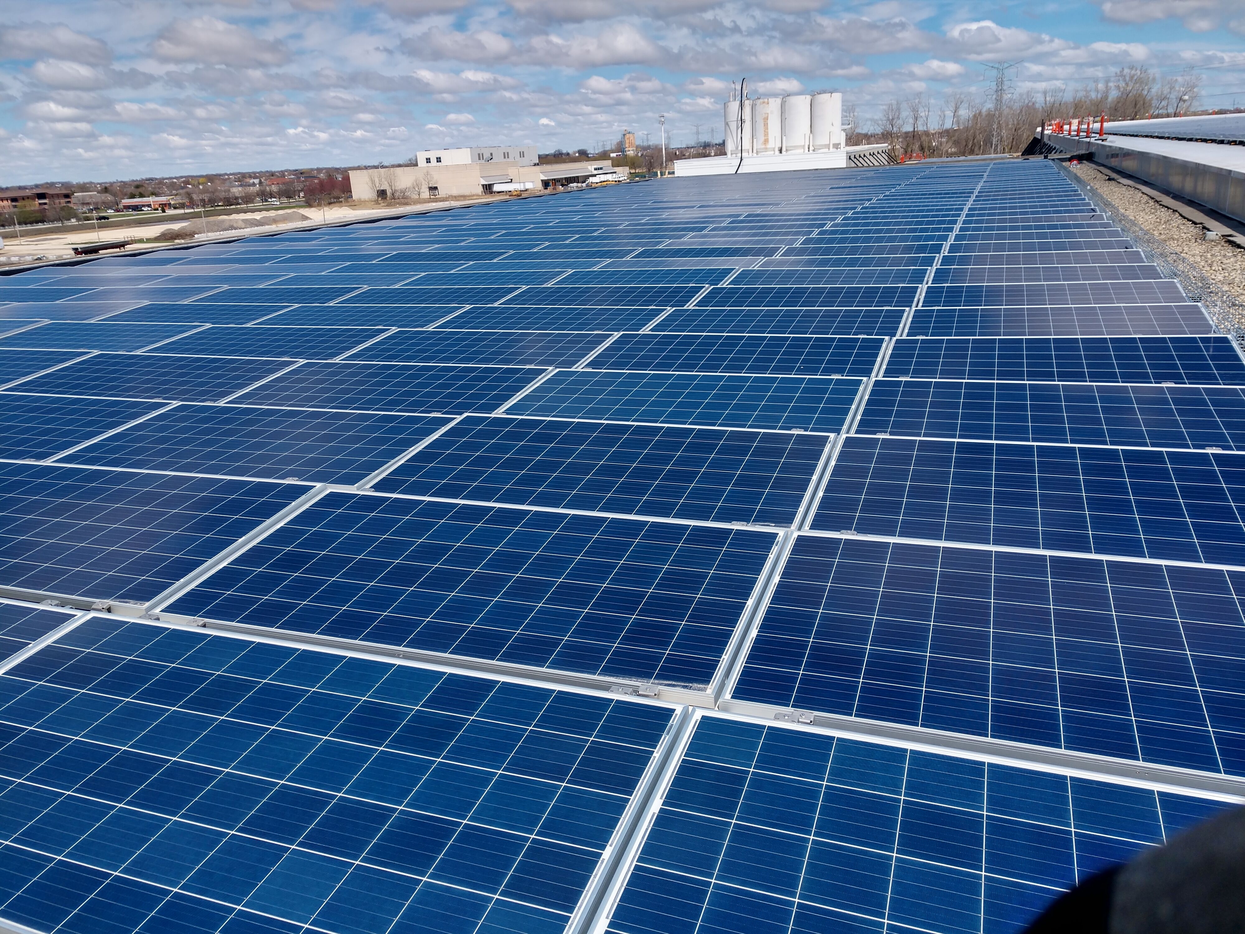 Plainfield, Illinois Community Commercial Rooftop Massive Solar Grid