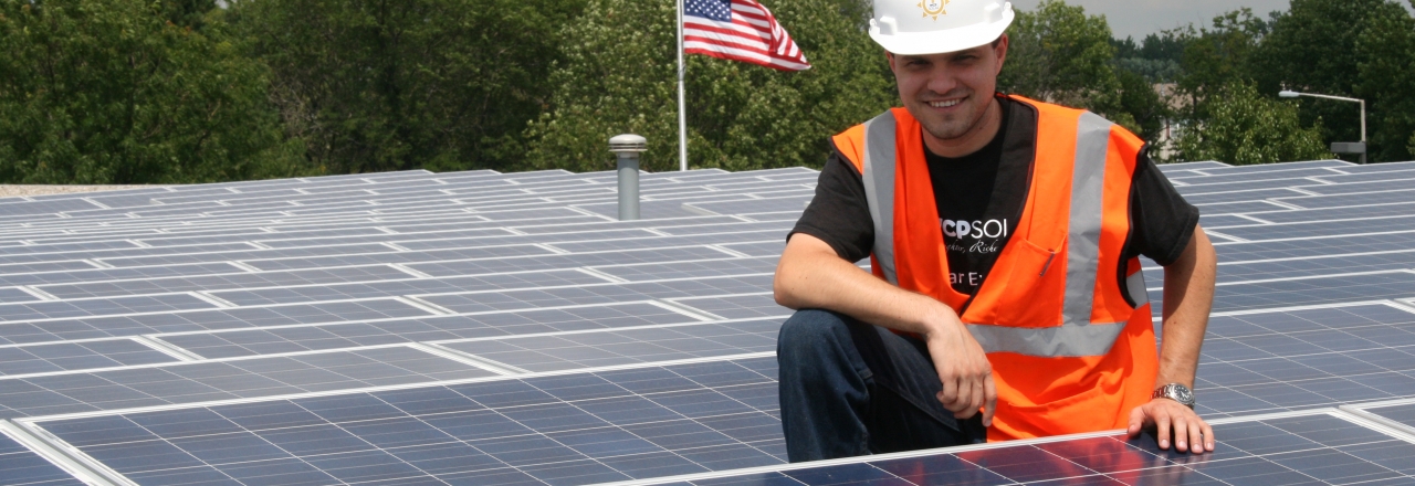 Commercial facility rooftop PV solar system